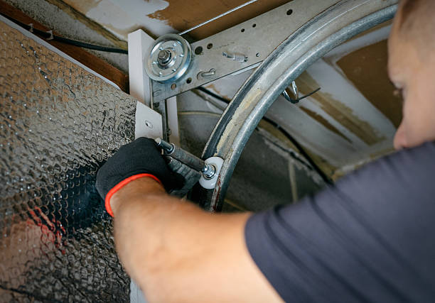 Affordable Garage Door solutions in Mission Hills, KS